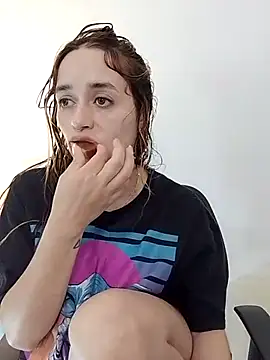 Natalia Suarez online show from February 27, 2:00 am