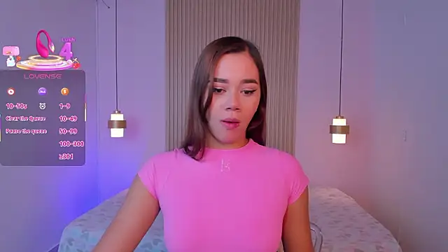 EmilyEvans7 online show from February 11, 3:02 pm