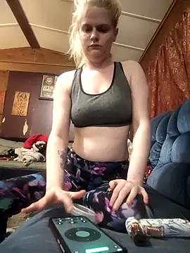 AshleyDalton101 online show from April 1, 4:57 am