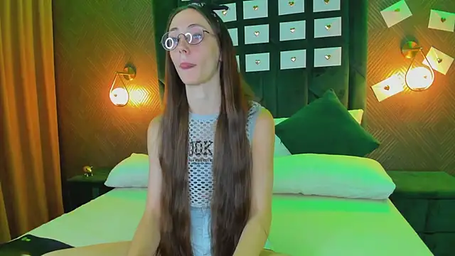 Lexi Split online show from July 9, 2:14 am