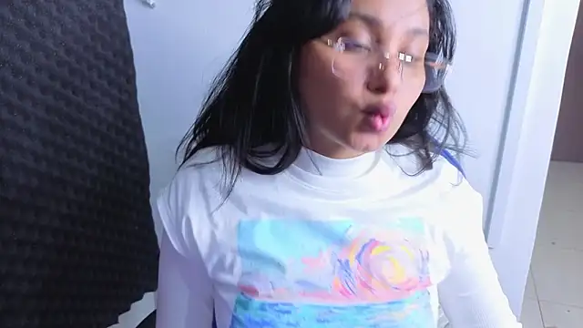 Cuteprincess21 online show from February 15, 1:52 am