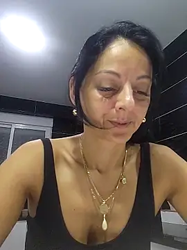 bruneta sexy23 online show from September 19, 2:54 am