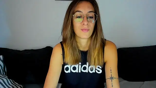 DesireMore90 online show from October 13, 3:25 pm