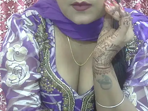 Lusty Wife1 online show from November 27, 4:10 pm