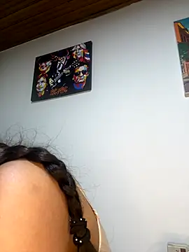 AgathaGeorgiou online show from December 4, 11:05 pm