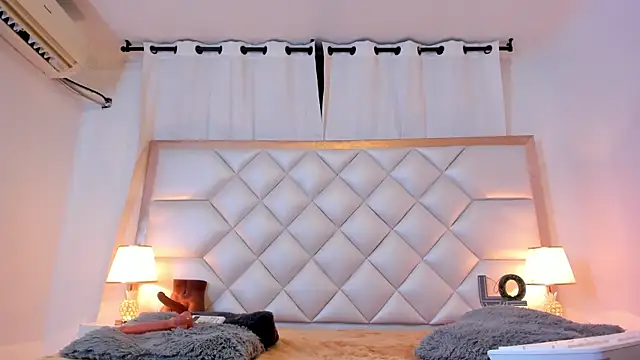 brittany069 online show from September 10, 9:04 pm