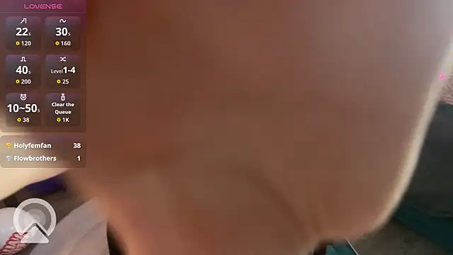 amanda strong online show from October 31, 1:29 am