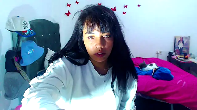 AmaraRoberts420 online show from September 14, 5:27 am