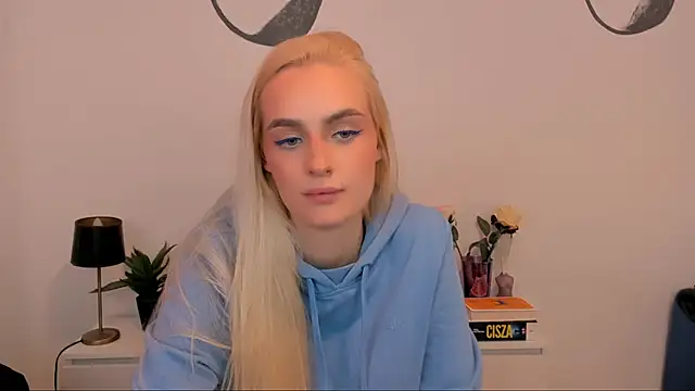 OliviaKisss online show from September 16, 6:38 pm