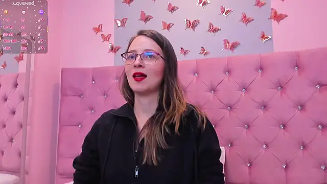 AmbeerWood  online show from September 28, 11:59 am