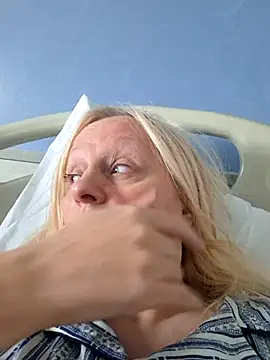 martachatte online show from November 20, 11:44 am