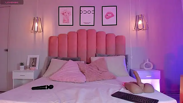 Ashleyy piink online show from March 5, 3:08 pm