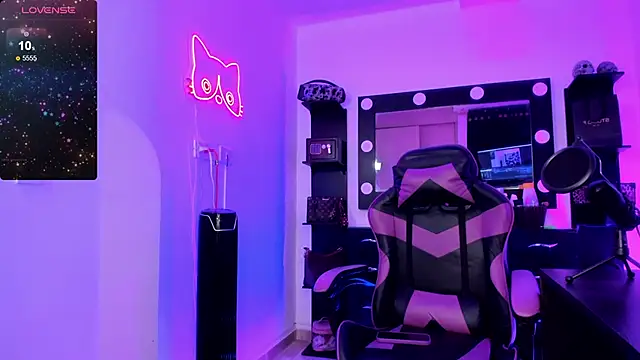 miss kitty online show from April 24, 12:46 am