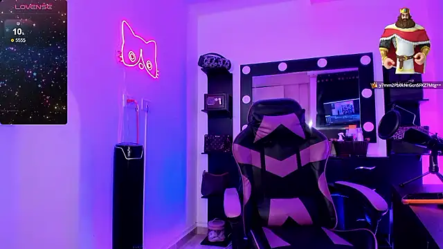 miss kitty online show from April 8, 4:47 am