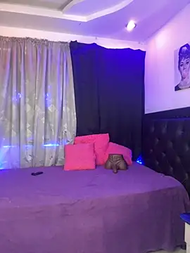 lonely shewolf online show from September 12, 6:37 pm