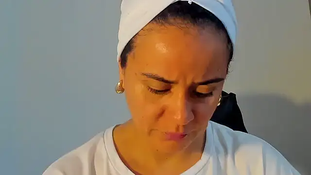 Sami Hotie1 online show from December 1, 12:37 am