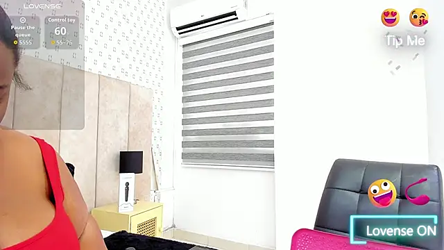 KiaraBrownn online show from October 4, 12:44 pm