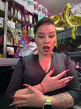 TamySweetness online show from February 4, 4:32 pm