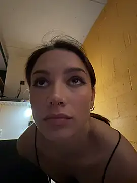 sinthiaroze online show from September 19, 7:57 pm