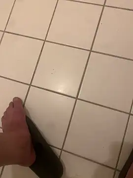 luay187 online show from April 1, 11:35 pm