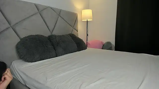 BlueEyesLexy online show from April 19, 7:19 am