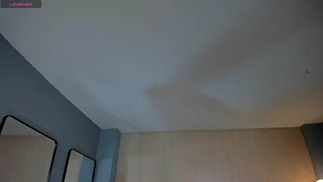 DannaCruz online show from October 6, 6:45 pm