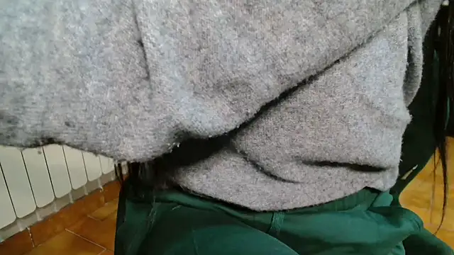 patatinahot87 online show from April 17, 4:09 pm