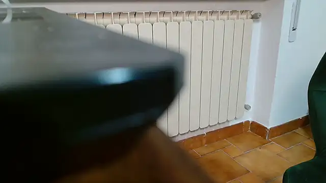 patatinahot87 online show from April 4, 5:01 pm