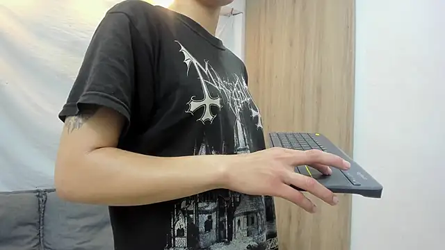 Mhelanny2 online show from February 4, 5:16 pm