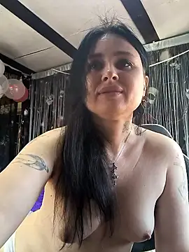 KikiXRed online show from March 12, 10:40 am