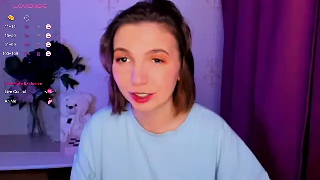 KindHazelHere  online show from January 13, 12:05 am