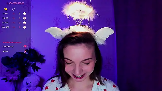 KindHazelHere  online show from March 7, 11:12 pm