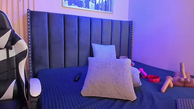 ashlye miller  online show from February 15, 5:32 am