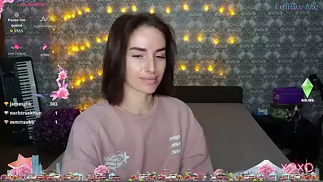 xx adrihanna xx online show from October 17, 3:04 pm