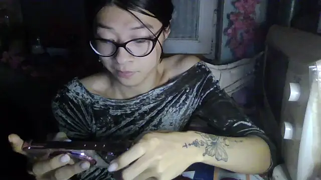 CarlyJoy online show from September 18, 3:43 pm