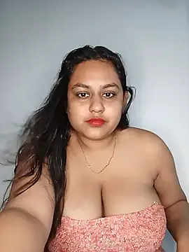 bumblebeegirl online show from June 13, 12:57 pm