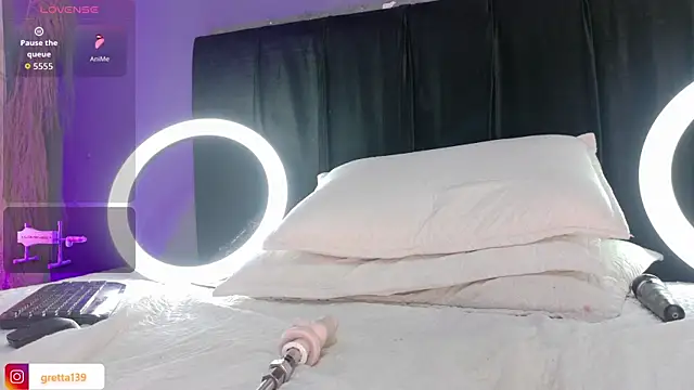  Gretta online show from October 15, 9:39 pm