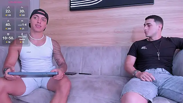 hot  guys  online show from October 9, 8:02 pm