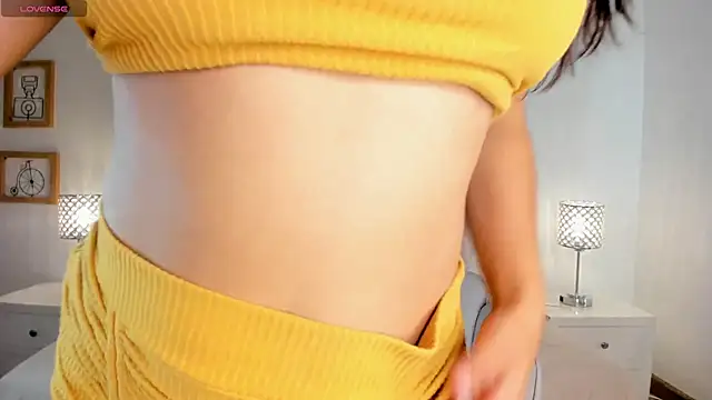 Emma Montiel online show from January 9, 8:13 pm