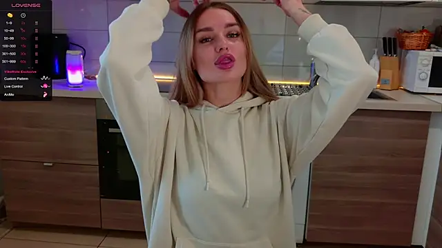 MissLovex online show from November 11, 8:11 am