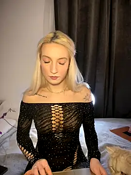 Ella Charm online show from November 20, 5:14 pm