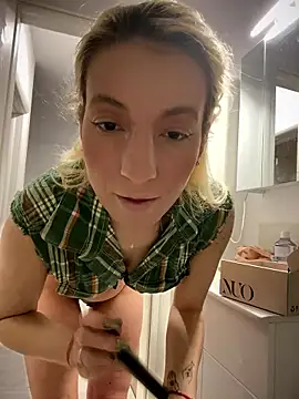 Ella Charm online show from January 15, 4:57 pm