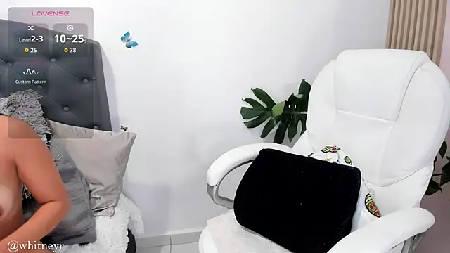 whitneyr  online show from April 20, 2:20 pm