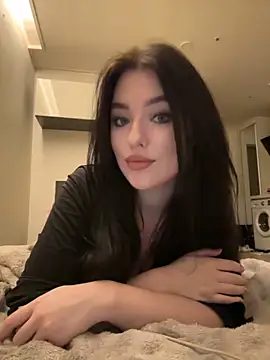 Angela Fosterr online show from February 13, 7:48 pm