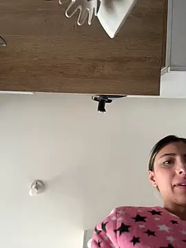 Ameellie online show from February 20, 4:30 pm