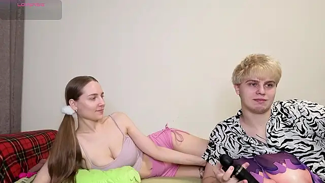 Emily and Ilumi online show from February 22, 7:26 pm