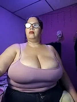 EllisW8 online show from October 14, 10:51 am