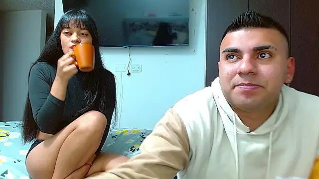 2ScarletandRyan8 online show from December 2, 10:05 am