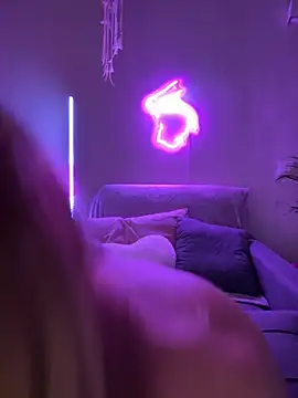 Mia Railey online show from October 1, 8:58 pm