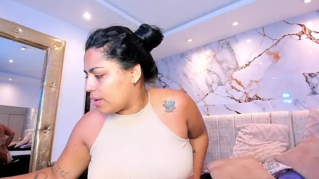 kiana cream online show from March 2, 11:17 am